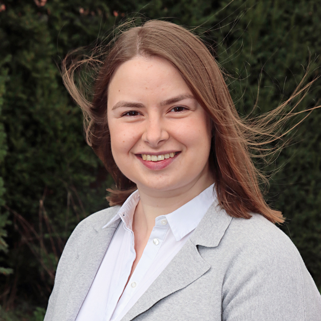 Dr. Annika Adick, Schatzmeisterin